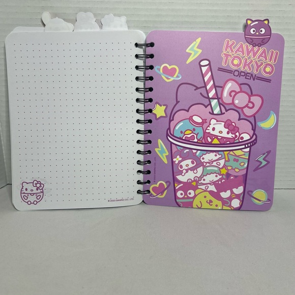 Hello Kitty Notebook - Picture 5 of 6